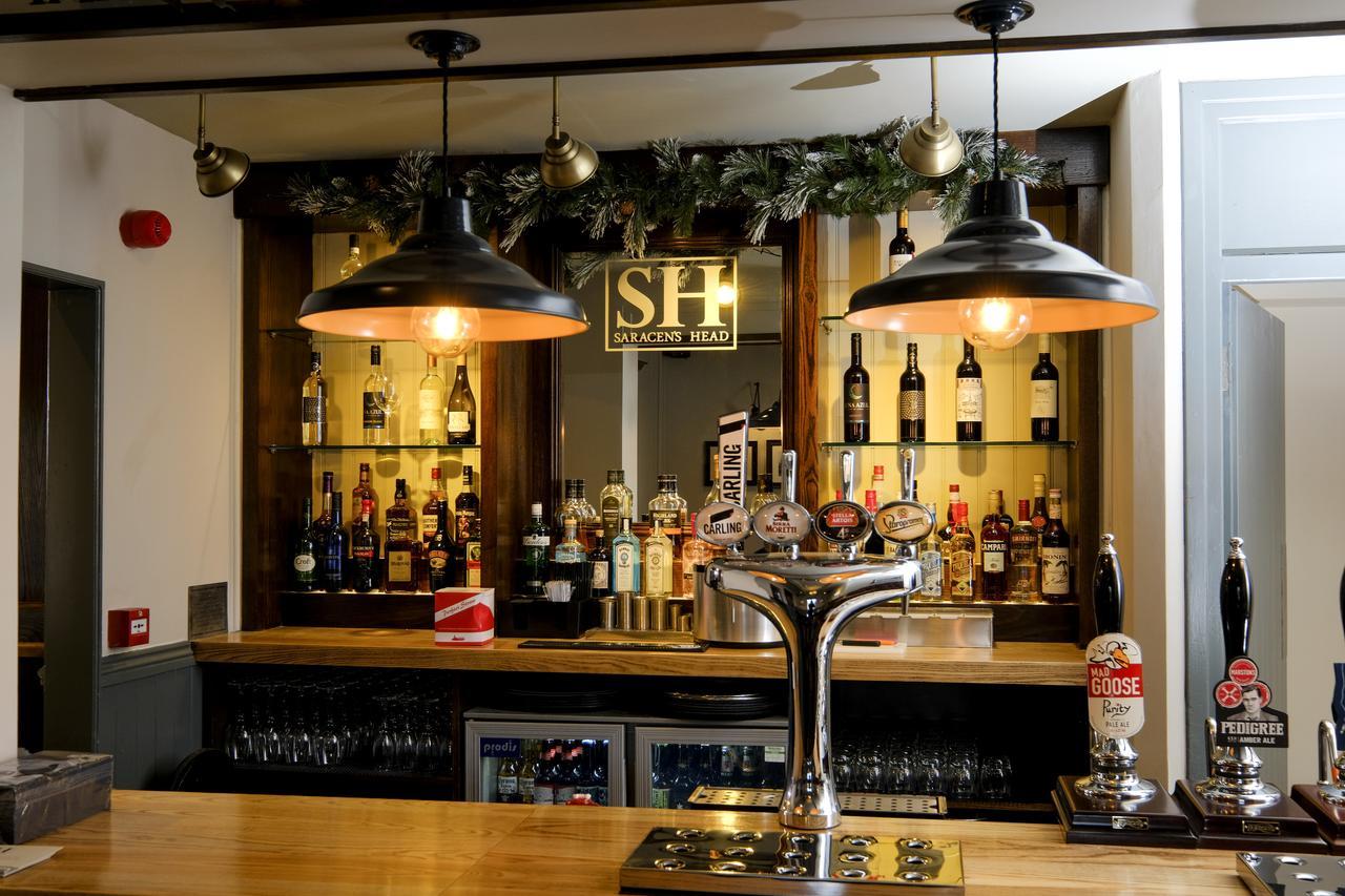 The Saracens Head Bed & Breakfast สแตฟฟอร์ด ภายนอก รูปภาพ